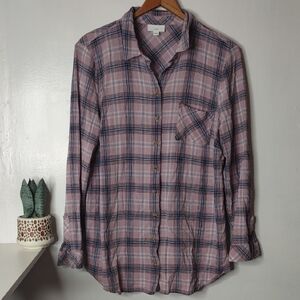 🎄 EUC J. JILL Plaid Long Sleeve Button Down. Chest 21". Length 28".